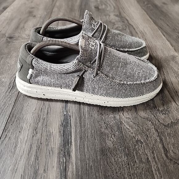 Hey Dude Light Grey Stretch Shoes Size 10 - Picture 2 of 8